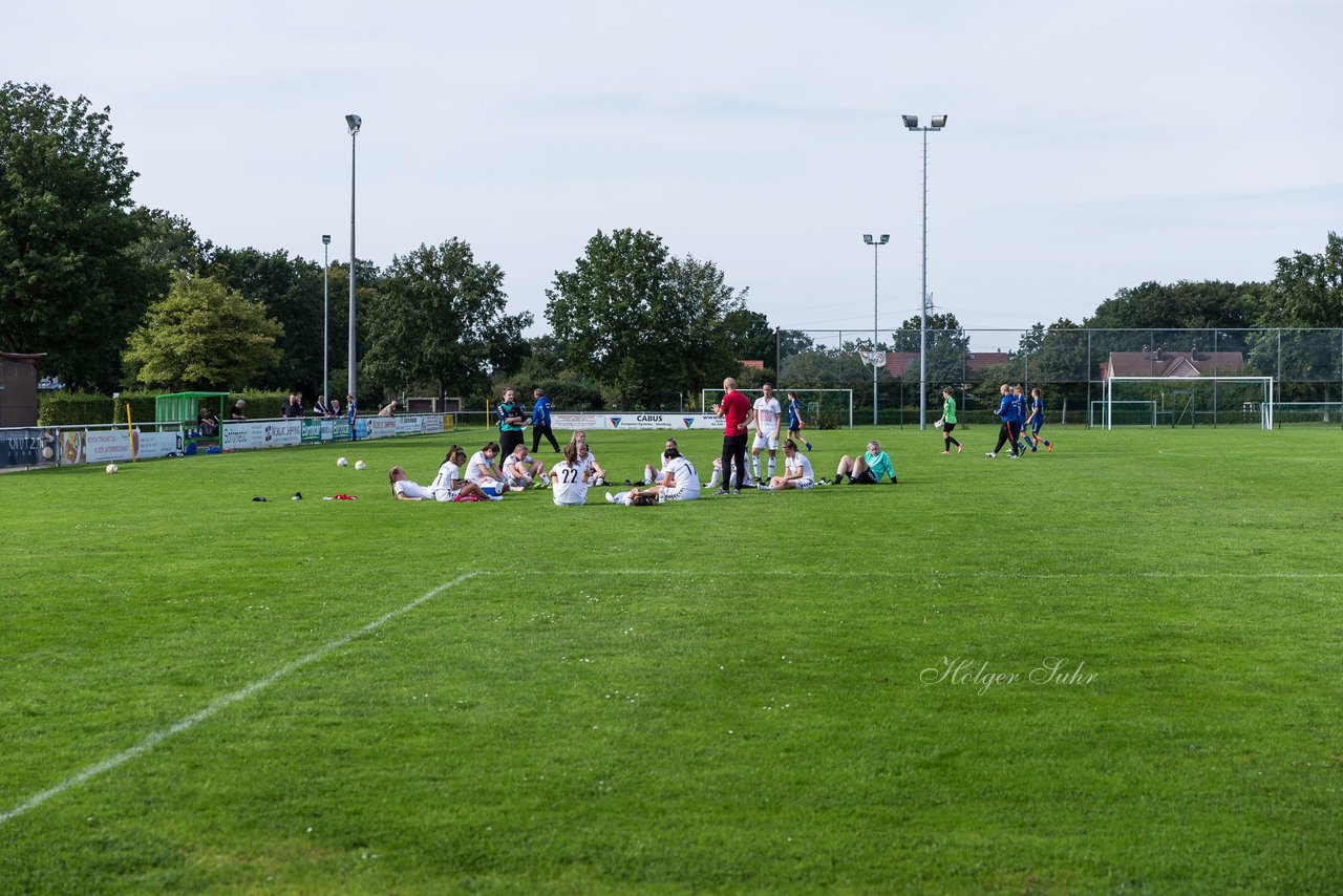 Bild 318 - F SV Henstedt Ulzburg II - SSC Hagen Ahrensburg : Ergebnis: 0:4